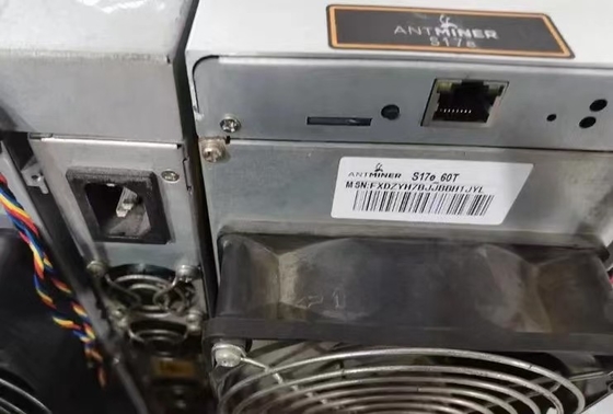 75dB Asic Bitmain Antminer S17E 60T 2900W Używany z chipem SAMSUNG