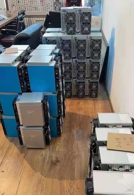 Używana maszyna do wydobywania bitcoinów Canaan Avalon 1166 Pro 75T